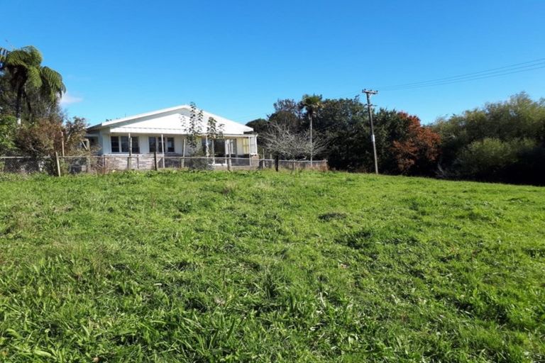 Photo of property in 194 Tarata Road, Inglewood, 4387
