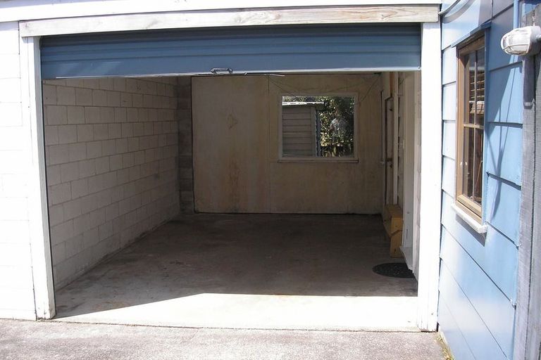 Photo of property in 2/85 Meadway, Sunnyhills, Auckland, 2010