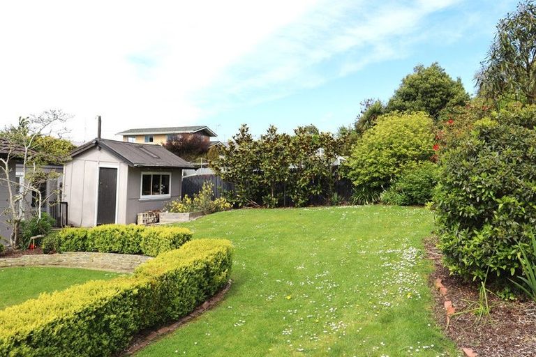 Photo of property in 2 Arthur Street, Holmes Hill, Oamaru, 9401