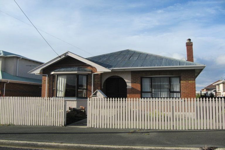 Photo of property in 52 Oakland Street, Andersons Bay, Dunedin, 9013