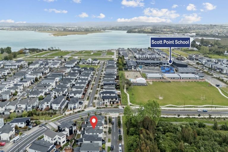 Photo of property in 66 Kano Way, Hobsonville, Auckland, 0616