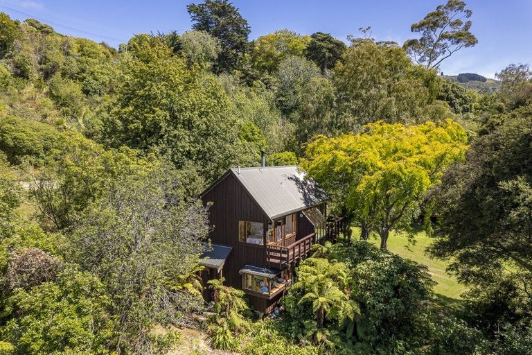 Photo of property in 135 Main Road, Allandale, Governors Bay, 8971