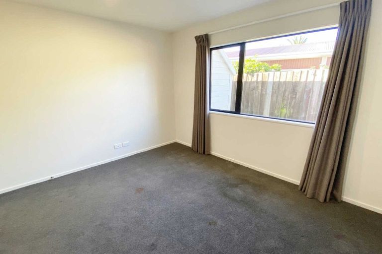 Photo of property in 2 Longmuir Street, Ilam, Christchurch, 8041