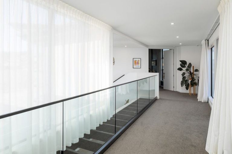 Photo of property in 4 Muriwai Drive, Diamond Harbour, Lyttelton, 8971