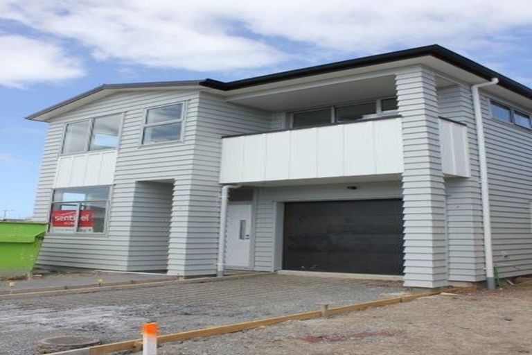 Photo of property in 33 Myland Drive, Hobsonville, Auckland, 0616