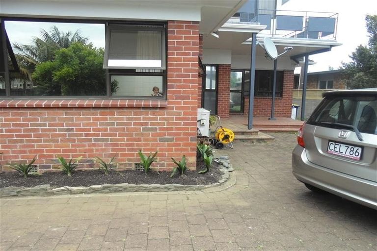 Photo of property in 48 Kitchener Road, Milford, Auckland, 0620