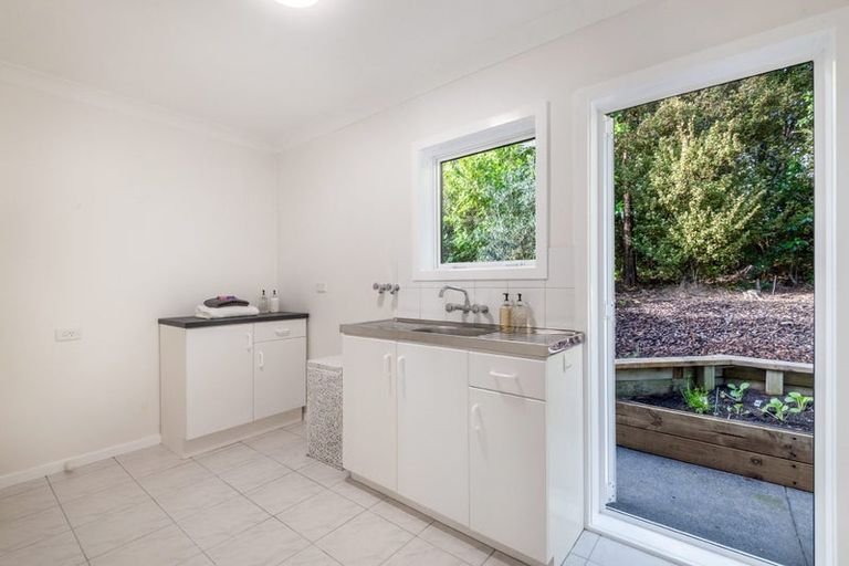 Photo of property in 11 The Close, Greenhithe, Auckland, 0632