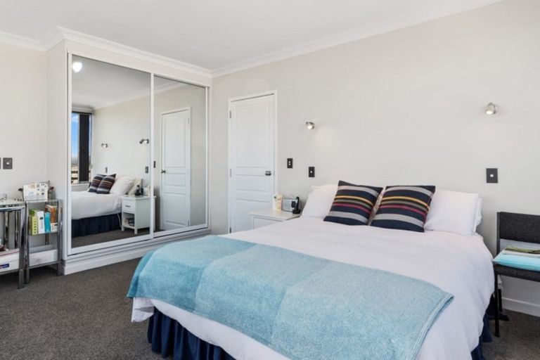 Photo of property in Elizabeth Height Apartments, 8 Elizabeth Street, Tauranga, 3110
