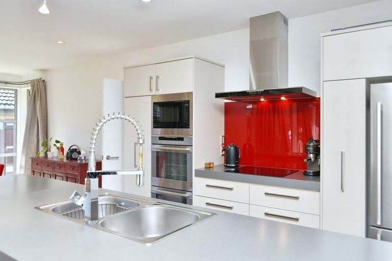 Photo of property in 14 Bancroft Place, Parklands, Christchurch, 8083