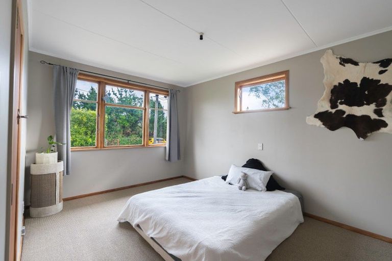 Photo of property in 12 Tokomaru Road, Tokomaru, Palmerston North, 4474