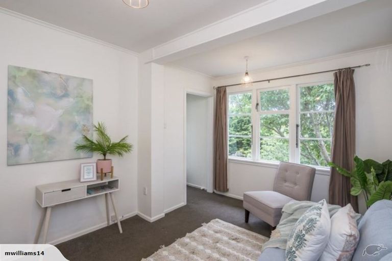 Photo of property in 51 Renown Road, Raumati South, Paraparaumu, 5032