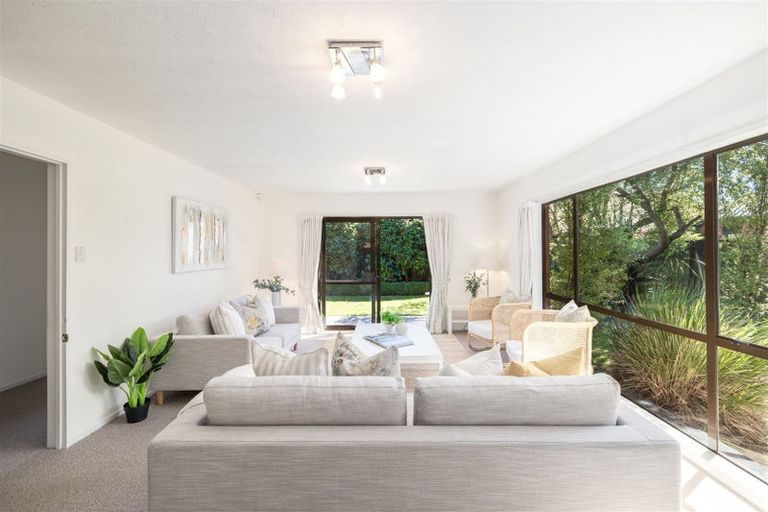 Photo of property in 1/15 Inglewood Place, Avonhead, Christchurch, 8042