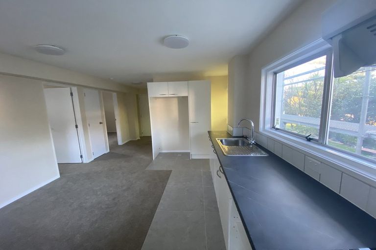 Photo of property in 25 Sheridan Drive, New Lynn, Auckland, 0600