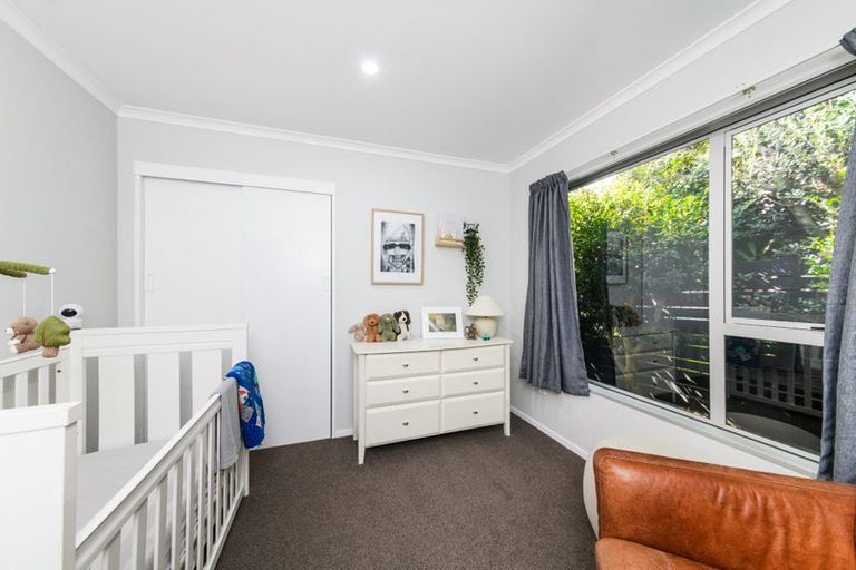 Photo of property in 16 Lane Place, Awapuni, Palmerston North, 4412