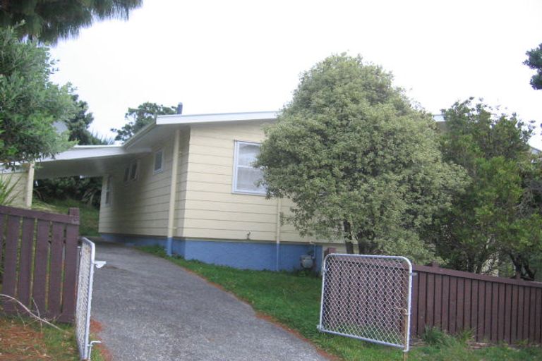 Photo of property in 36 Tobago Crescent, Grenada North, Wellington, 5028