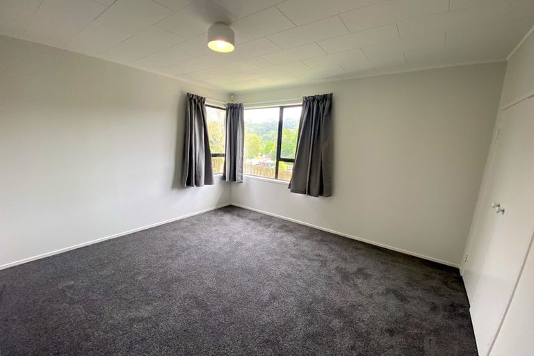 Photo of property in 30 Glastron Place, Bayview, Auckland, 0629