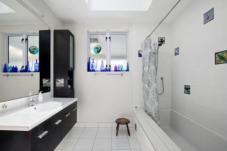 Photo of property in 867 East Coast Road, Kaiaua, Miranda, 2473