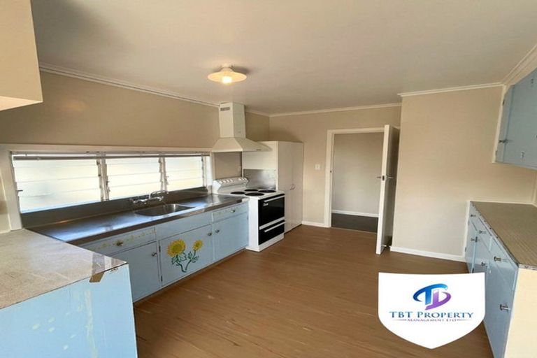 Photo of property in 2/291 Rangatira Road, Beach Haven, Auckland, 0626
