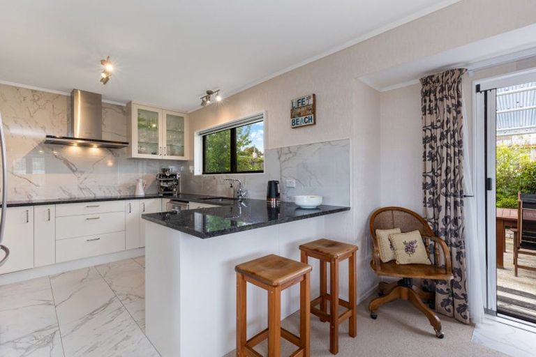 Photo of property in 225b Queen Street, Pukekohe, 2120