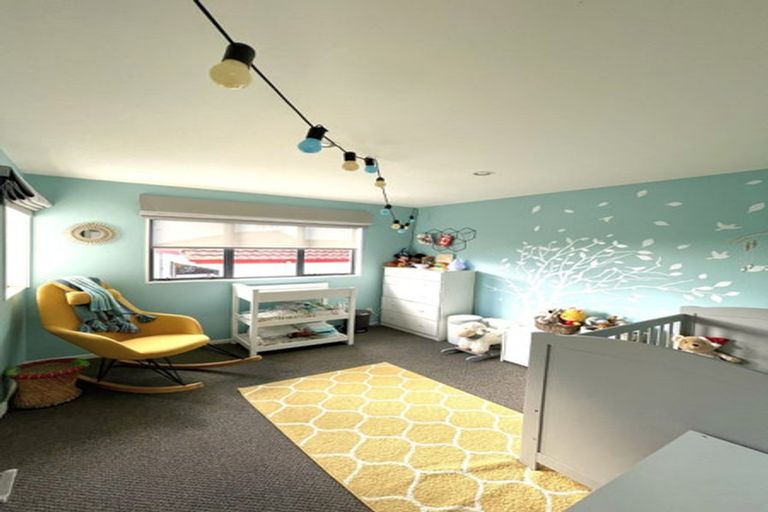 Photo of property in 17a Furlong Crescent, Churton Park, Wellington, 6037