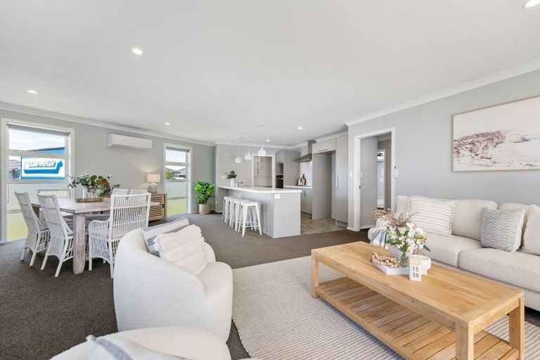 Photo of property in 11 Te Kio Crescent, Papamoa Beach, Papamoa, 3118