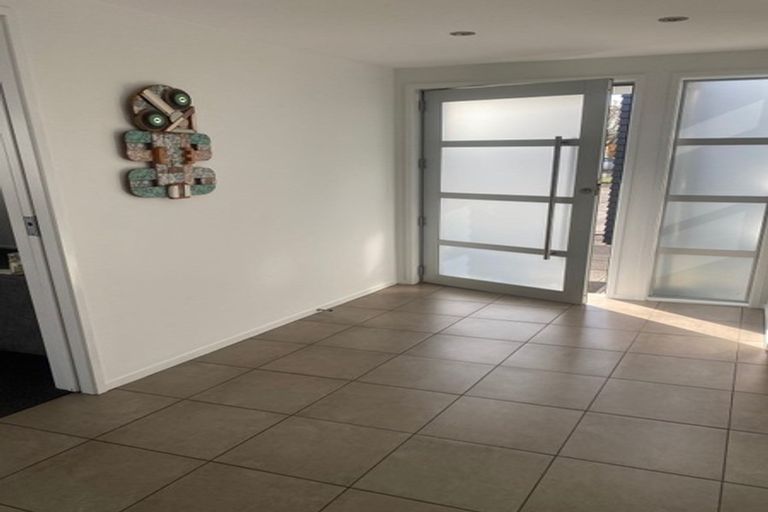 Photo of property in 272 Mangorei Road, Merrilands, New Plymouth, 4312