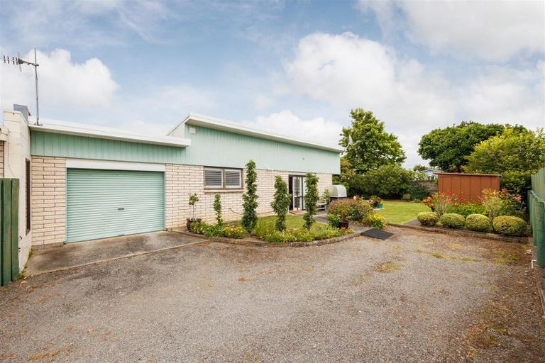 Photo of property in 3/10 Oxford Street, Marton, 4710