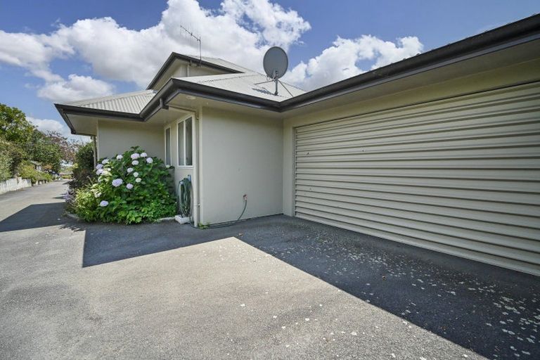 Photo of property in 2/10 Mchardy Street, Havelock North, 4130