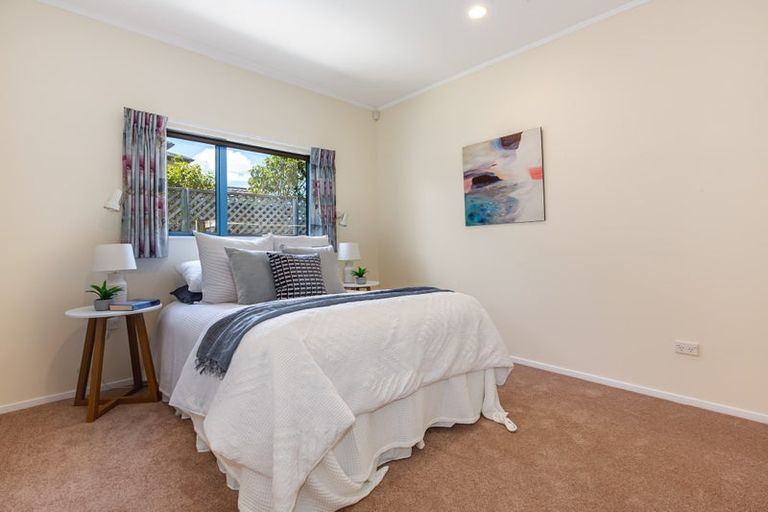 Photo of property in 3 Barque Crescent, Whitby, Porirua, 5024