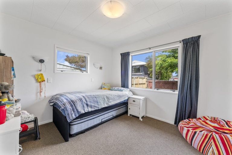 Photo of property in 35 Otupai Street, Two Mile Bay, Taupo, 3330