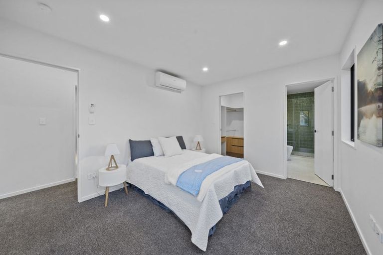 Photo of property in 23c Wanaka Place, Pakuranga Heights, Auckland, 2010
