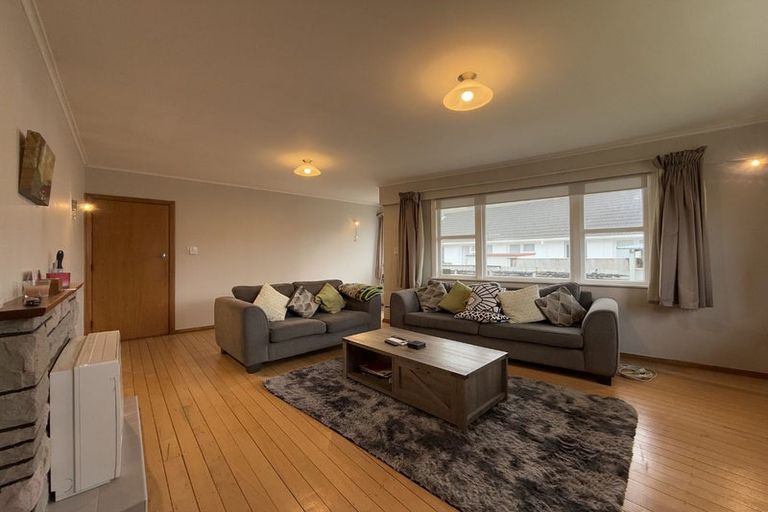 Photo of property in 1/35 Tararua Street, Trentham, Upper Hutt, 5018