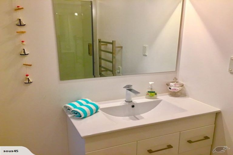 Photo of property in 25 Windmill Road, Mount Eden, Auckland, 1024