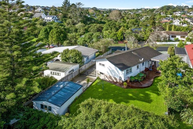 Photo of property in 43 Cranston Street, Torbay, Auckland, 0632