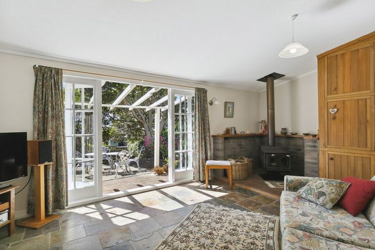 Photo of property in 159 Sutherland Road, Lyall Bay, Wellington, 6022