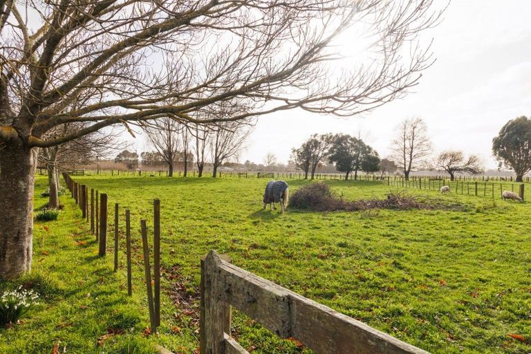 Photo of property in 32 Staces Road, Aokautere, Palmerston North, 4471