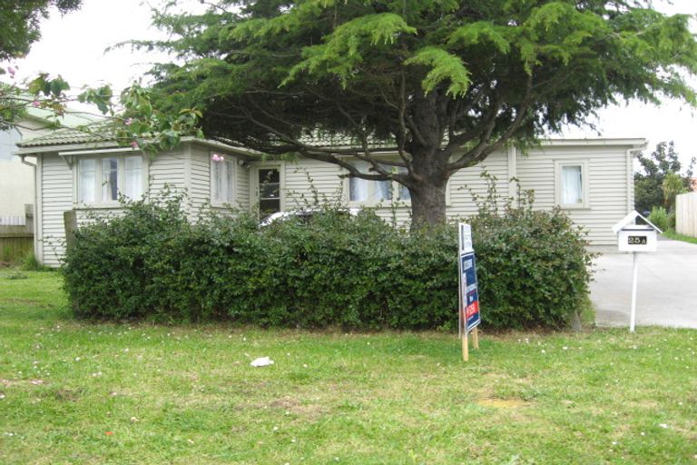 Photo of property in 2/25 Thomas Road, Mangere, Auckland, 2022