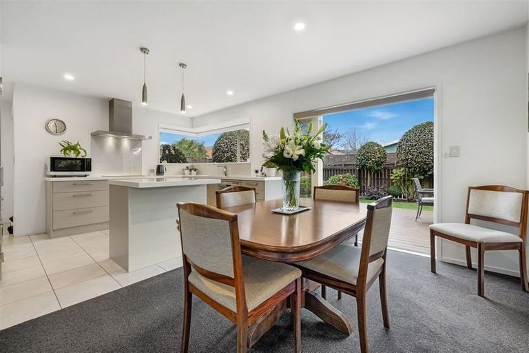 Photo of property in 440a Harewood Road, Harewood, Christchurch, 8051