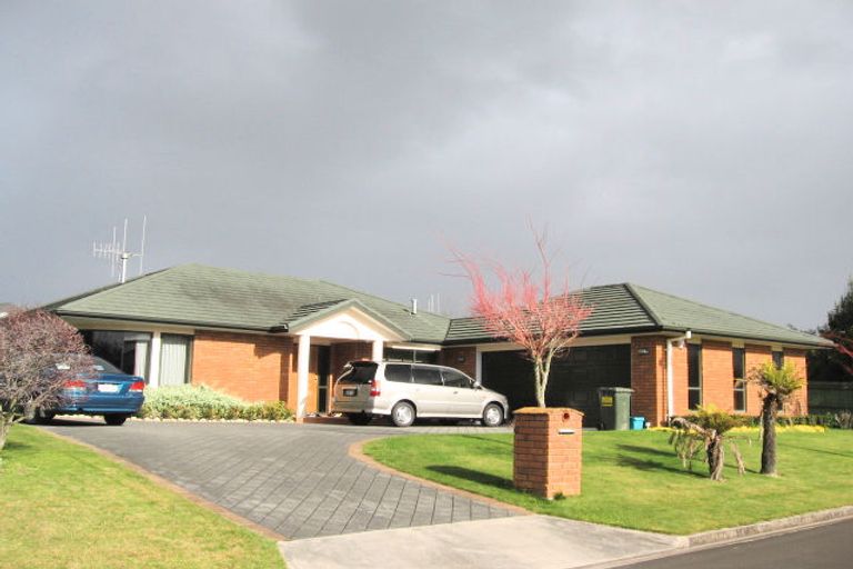 Photo of property in 3 Kenneth Place, Rototuna, Hamilton, 3210