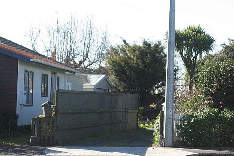 Photo of property in 4 Hukanui Road, Fairfield, Hamilton, 3214