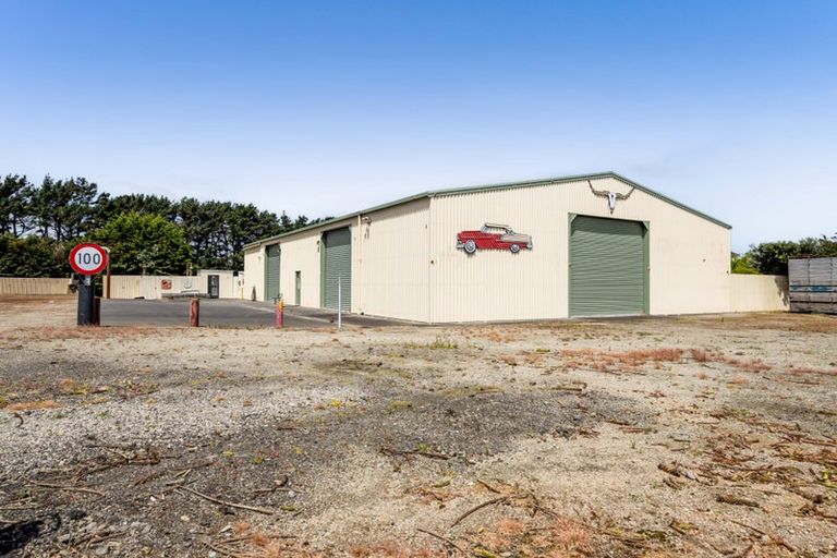 Photo of property in 290 Waihi Road, Hawera, 4673