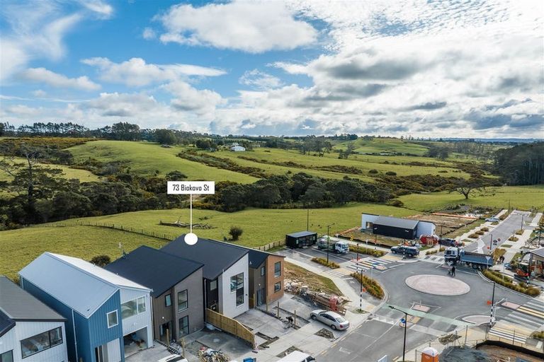 Photo of property in 73 Biokovo Street, Massey, Auckland, 0614