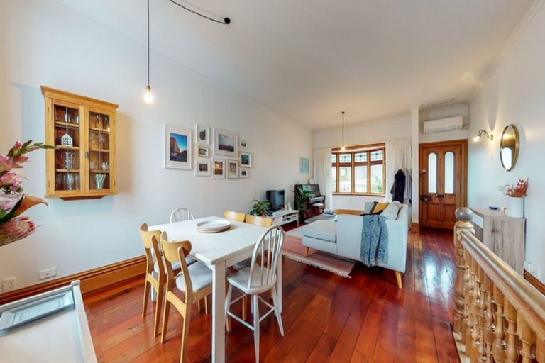 Photo of property in 16 Stafford Street, Mount Victoria, Wellington, 6011