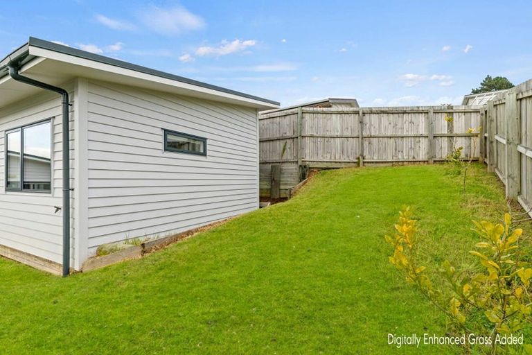 Photo of property in 14 Rauta Way, Helensville, 0800