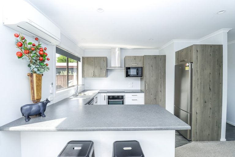 Photo of property in 62 Bridge Street, Bulls, 4818