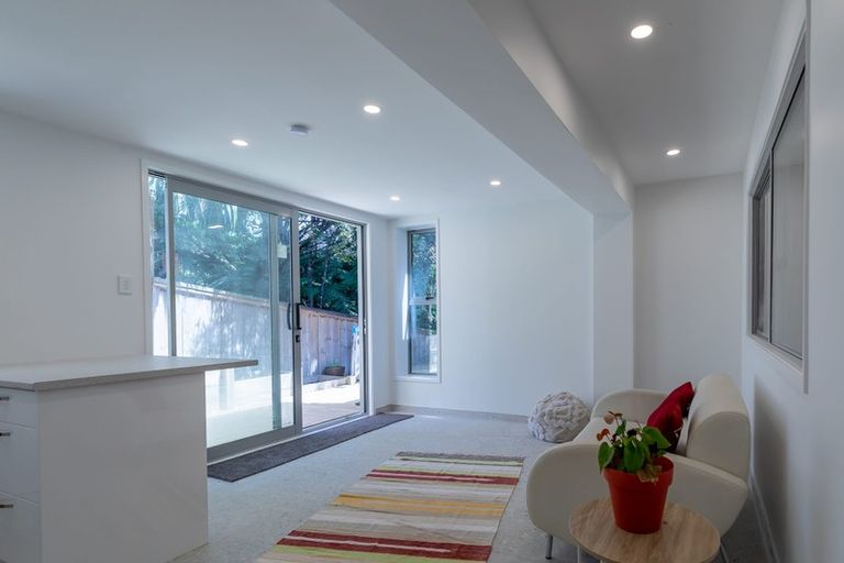 Photo of property in 103 Wirihana Road, Titirangi, Auckland, 0604