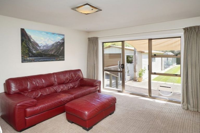 Photo of property in 22 Kendal Avenue, Burnside, Christchurch, 8053