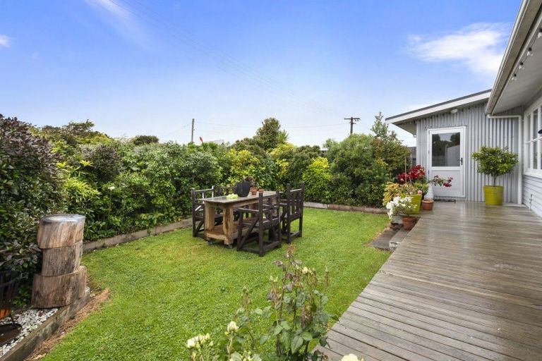 Photo of property in 42 Edinburgh Terrace, Foxton Beach, Foxton, 4815