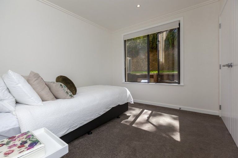 Photo of property in 39b Kakariki Grove, Waikanae, 5036