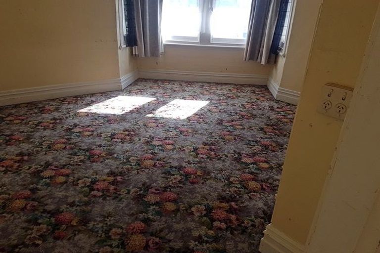 Photo of property in 382-388 Tremaine Avenue, Takaro, Palmerston North, 4412